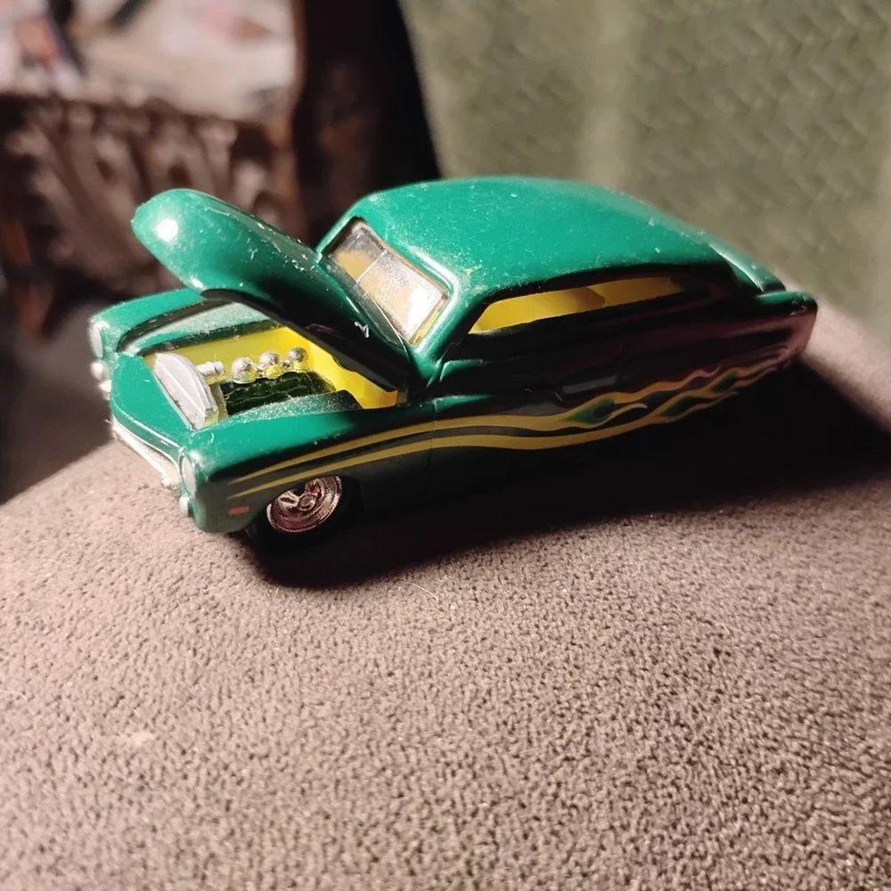 Green '49 Mercury 1998 Racing Champions 1060SS Flames‎ Hood Opens